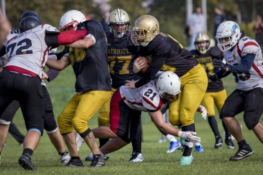 Zagreb, Hırvatistan - 07 Ekim 2018: Hırvat futbol ligi, Zagreb Patriots ve Saraybosna Spartalılar arasındaki ilk tur maç (30: 6). Futbolcular iş başında