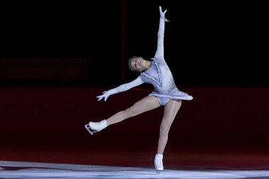 Zagreb, Hırvatistan - 09 Aralık 2017: Zagreb 'de artistik patinaj yarışması Golden Spin 2017 galası. Alisa Fediçkina Rus