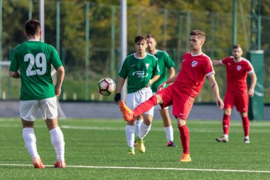 Zagreb, Hırvatistan - 21 Ekim 2017: Üçüncü Hırvat Futbol Ligi Nk Maksimir - Nk Spansko. Futbol sahasında oynayan oyuncular