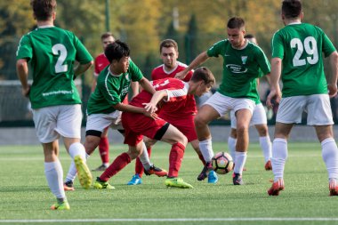Zagreb, Hırvatistan - 21 Ekim 2017: Üçüncü Hırvat Futbol Ligi Nk Maksimir - Nk Spansko. Futbol sahasında oynayan oyuncular
