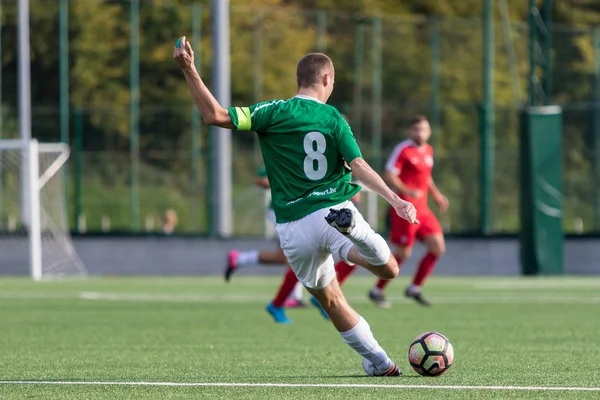 Zagreb, Hırvatistan - 21 Ekim 2017: Üçüncü Hırvat Futbol Ligi Nk Maksimir - Nk Spansko. Futbol sahasında oynayan oyuncular