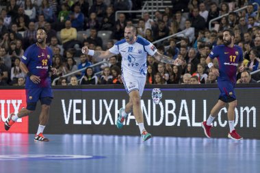 Zagreb, Hırvatistan - 23 Kasım 2017: Ehf Velux Şampiyonlar Ligi PD Zagreb - Fc Barcelona Lassa. Leon Susnja (19) golü kutluyor