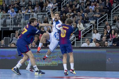 Zagreb, Hırvatistan - 23 Kasım 2017: Ehf Velux Şampiyonlar Ligi PD Zagreb - Fc Barcelona Lassa. Luka Mrakovciç (5) golü atıyor