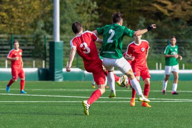 Zagreb, Hırvatistan - 21 Ekim 2017: Üçüncü Hırvat Futbol Ligi Nk Maksimir - Nk Spansko. Futbol sahasında oynayan oyuncular