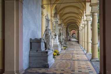 Zagreb, Hırvatistan - 23 Ekim 2018: Mirogoj mezarlığı. Zagreb, Hırvatistan