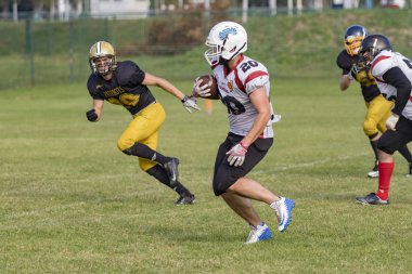 Zagreb, Hırvatistan - 07 Ekim 2018: Hırvat futbol ligi, Zagreb Patriots ve Saraybosna Spartalılar arasındaki ilk tur maç (30: 6). Futbolcular iş başında
