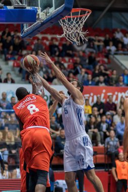 Zagreb, Hırvatistan - 15 Ekim 2017: Aba Ligi Kk Cibona Zagreb - Kk Cedevita. İvan Novaciç (15) ve Demetris Nichols (8) vadesi doldu