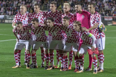 Rijeka, Hırvatistan - 06 Ekim 2017: 2018 Fifa Dünya Kupası Rusya Avrupa elemeleri. Hırvatistan - Finlandiya. Hırvat takım oyuncuları fotoğraf için poz lar