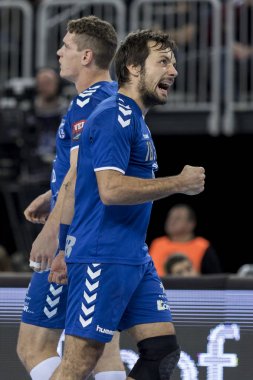 Zagreb, Hırvatistan - 29 Kasım 2017: Ehf Velux Şampiyonlar Ligi PPD Zagreb - Rhein-Neckar Lowen. Zlatko Horvat (18) ve Mario Vuglac (74)) 