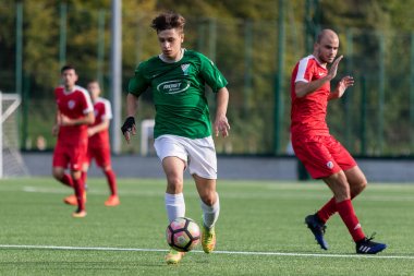 Zagreb, Hırvatistan - 21 Ekim 2017: Üçüncü Hırvat Futbol Ligi Nk Maksimir - Nk Spansko. Futbol sahasında oynayan oyuncular