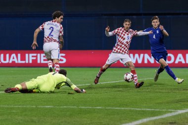 Zagreb, Hırvatistan - 09 Kasım 2017: 2018 Fifa Dünya Kupası Avrupa elemeleri Rusya. Hırvatistan Yunanistan 'a karşı. Andrej Kramariç (9) golü atıyor 