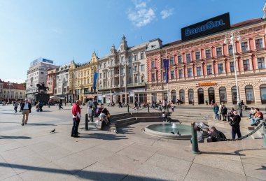 ZAGREB, CROATIA - MAY 07, 2016: Ban Jelacic square monument Mandusevac well in Zagreb, Croatia. The oldest standing building here was built in 182