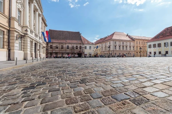 Zágráb Horvátország 2016 Május Szent Márk Tér Távolsági Turistákkal Horvát — Stock Fotó