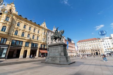 ZAGREB, CROATIA - MAY 07, 2016: Ban Jelacic monument on central city square (Trg bana Jelacica) in Zagreb, Croatia. The oldest standing building here was built in 1827