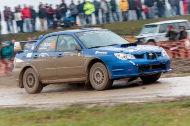 Sveta Nedelja, Hırvatistan - 27 Kasım 2016. 7. Ralli Gösterisi Santa Domenica. Nenad Loncaric ve Tomislav Pazman içinde Subaru Impreza Sti No Limi