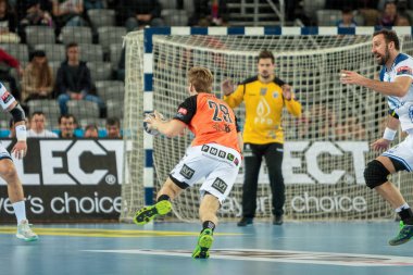 Zagreb, Hırvatistan - 25 Şubat 2016: Ehf Şampiyonlar Ligi PD Zagreb 'e karşı Ifk Kristianstad. Richard Hanisch (29) topla koşuyor