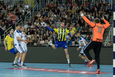 Zagreb, Hırvatistan - 09 Mart 2017: Ehf Şampiyonlar Ligi PD Zagreb 'e karşı Rk Celje Pivovarna Lasko. Mackovsek Borut (51) kaleye ateş ediyor