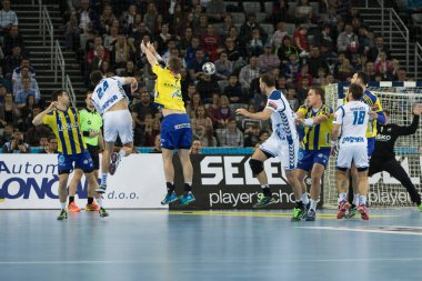 Zagreb, Hırvatistan - 09 Mart 2017: Ehf Şampiyonlar Ligi PD Zagreb 'e karşı Rk Celje Pivovarna Lasko. Valciç Tonci (24) golü atıyor
