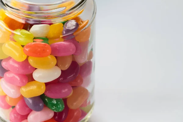 Jelly Beans Glasburk Vit Bakgrund — Stockfoto