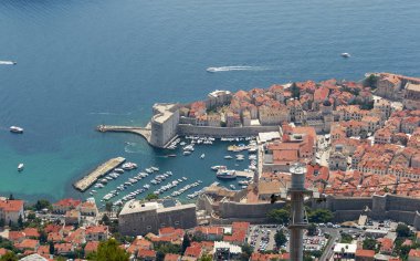 Mt. Srdj'den eski şehir Dubrovnik,Hırvatistan'a bakış