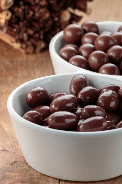 Çikolata dragee yakın