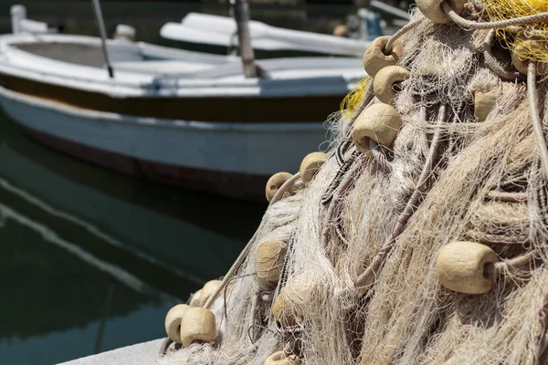 Rete Pesca Barca Legno Sullo Sfondo — Foto Stock