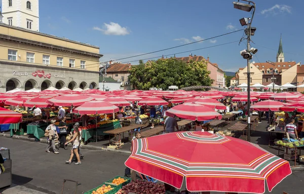 Zagreb Kroatien August 2015 Kunden Und Verkäufer Auf Dolac Dem — Stockfoto
