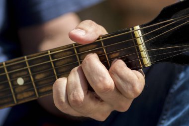 Eski klasik gitar temel akor sol el pozisyonu