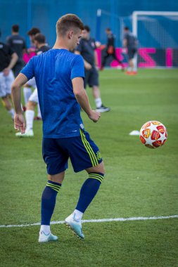 Zagreb, Hırvatistan - 30 Temmuz 2019: Uefa Şampiyonlar Ligi ikinci ön eleme turu, Gnk Dinamo vs. F.C. Saburtalo. Dani Olmo (7) ısınma