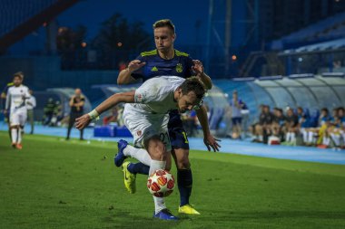 Zagreb, Hırvatistan - 30 Temmuz 2019: Uefa Şampiyonlar Ligi ikinci ön eleme turu, Gnk Dinamo vs. F.C. Saburtalo. Mario Gavranovic (11) ve Levan Kakubava (21))