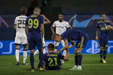 Zagreb, Hırvatistan - 21 Ağustos 2019: Uefa Şampiyonlar Play Off'lar 1. Rosenborg Bk. Bruno Petkovic faul (21)