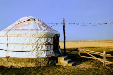 Yurt ya da Ger Çin 'deki İç Moğolistan otlaklarında