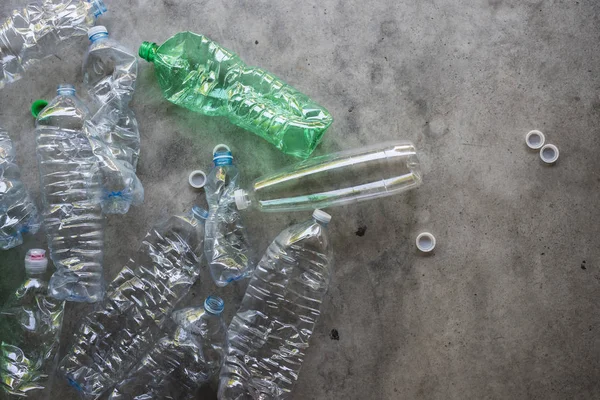 Plastik şişe natürmort doku.