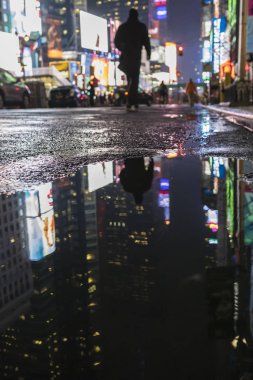 New York şehir sokaklarını etkinliğinde.