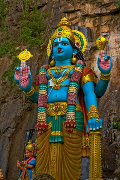 Statua del dio indù Krishna nelle grotte di Batu Gombak Selangor Malesia — Foto Stock