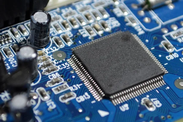 Circuito Stampato Con Molti Componenti Elettrici Circuito Elettronico Microchip Bordo — Foto Stock