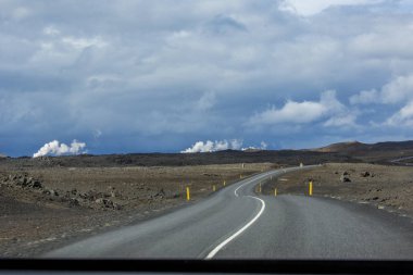 Milli Parkı İzlanda. Muhteşem manzara manzara İzlanda, jeotermal alan. Dramatik ve güzel sahne reykjavk Lake Myvatn, Krafla /Iceland - 02.05.2018