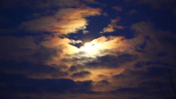 Lua Cheia Nuvens — Vídeo de Stock