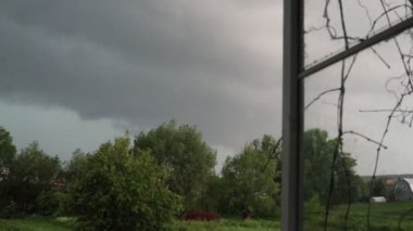 Ukrayna 'nın batısında sel 