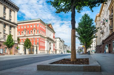 Moskova şehir kırmızı bina