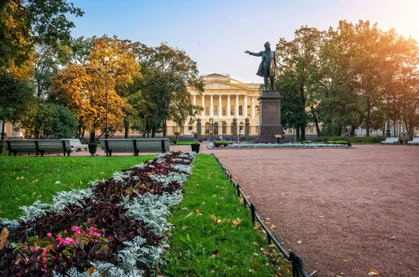 Monument Pushkin Arts Square Next Russian Museum Autumn Morning — Stock Photo, Image