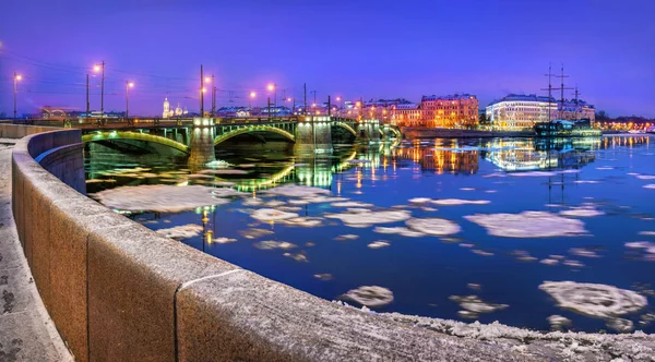 Ponte Câmbio Sobre Malásia Neva São Petersburgo Catedral Príncipe Vladimirsky — Fotografia de Stock