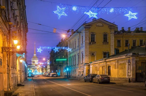 Gorokhovaya Street Admiralty Building San Pietroburgo Alla Luce Delle Lanterne — Foto Stock