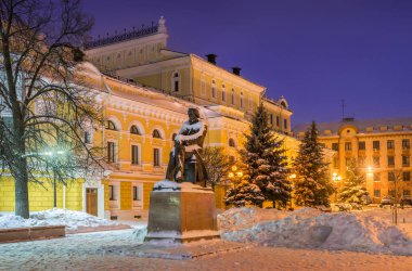 Nijniy Novgorod Dobrolyubov Anıtı 