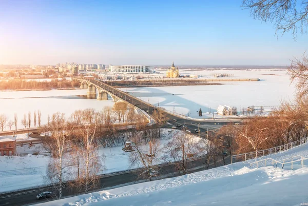 Pohled na most Kanavinsky přes řeku Oka — Stock fotografie