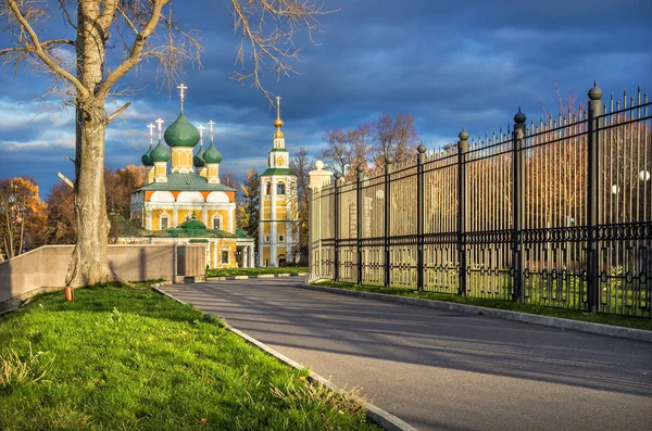 Спасо-Преображенський собор Кремля в місті Uglich — стокове фото