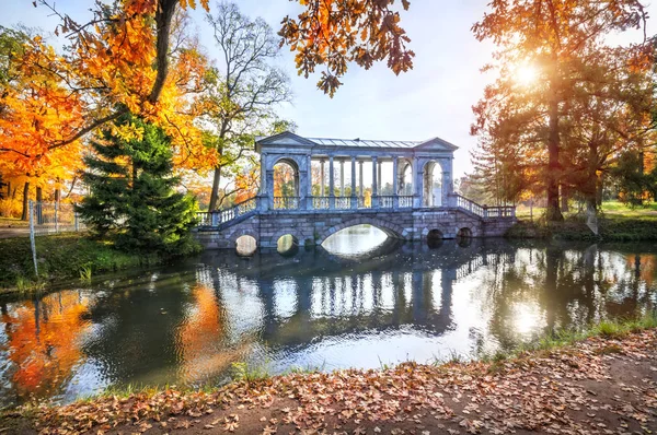 Marmor bro i Tsarskoye Selo — Stockfoto