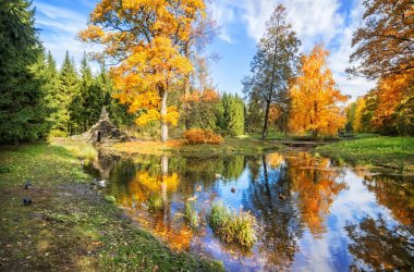 Tsarskoe Selo'da Tufa Köprüsü