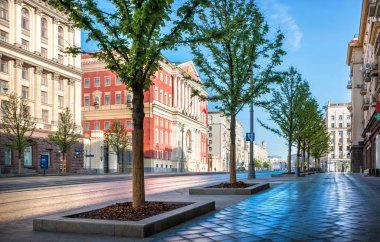 Tverskaya Caddesi'nde Belediye Binası 