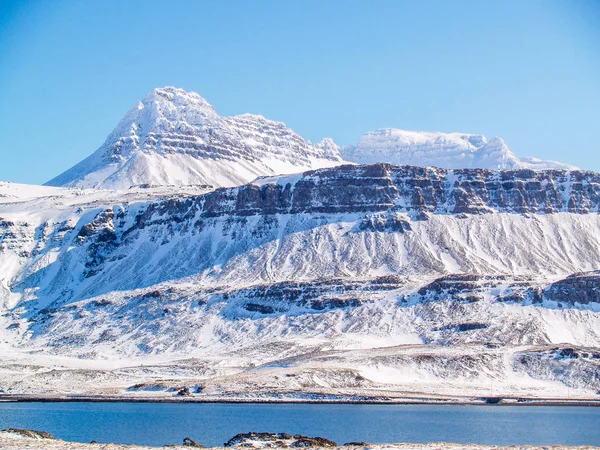 Picchi di ghiaccio nel nord dell'Islanda — Foto Stock